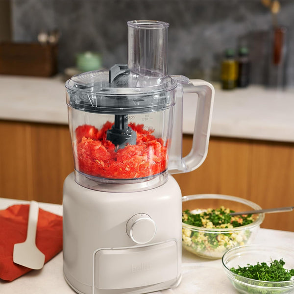 CHOP Deluxe 10-Cup Food Processor with Built-In Storage, Oatmilk9