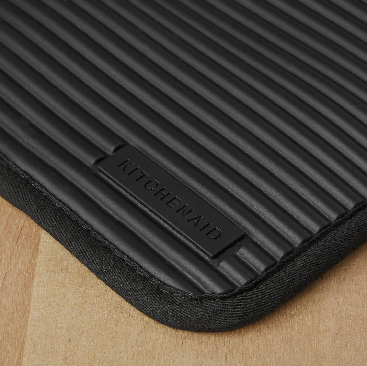 ribbed-soft-silicone-pot-holder-2-pack-set-matte-black-7x9