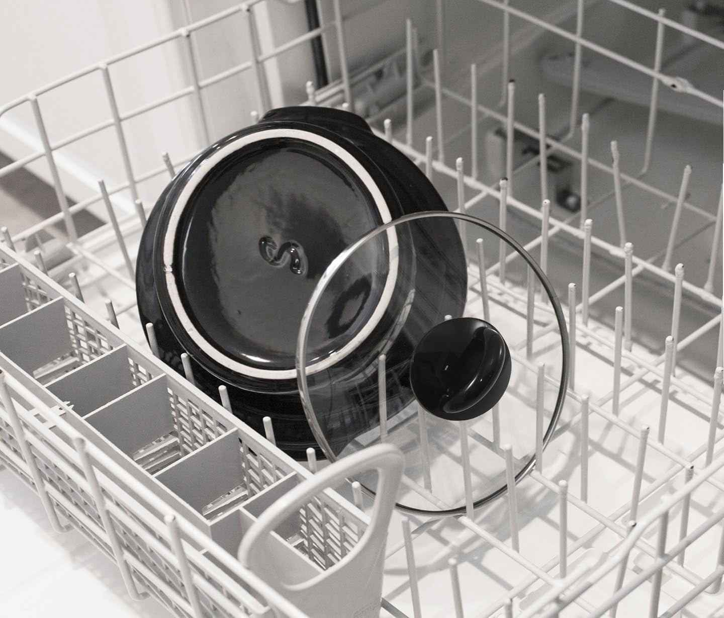 mst-350b-electric-slow-cooker-adjustable-temp-entrees-sauces-stews-dips-dishwasher-safe-glass-lid-crock-3-quart-black-dishwasher-safe-glass-lid-crock-great-for-entrees-sauces-stews-dips-family-meals