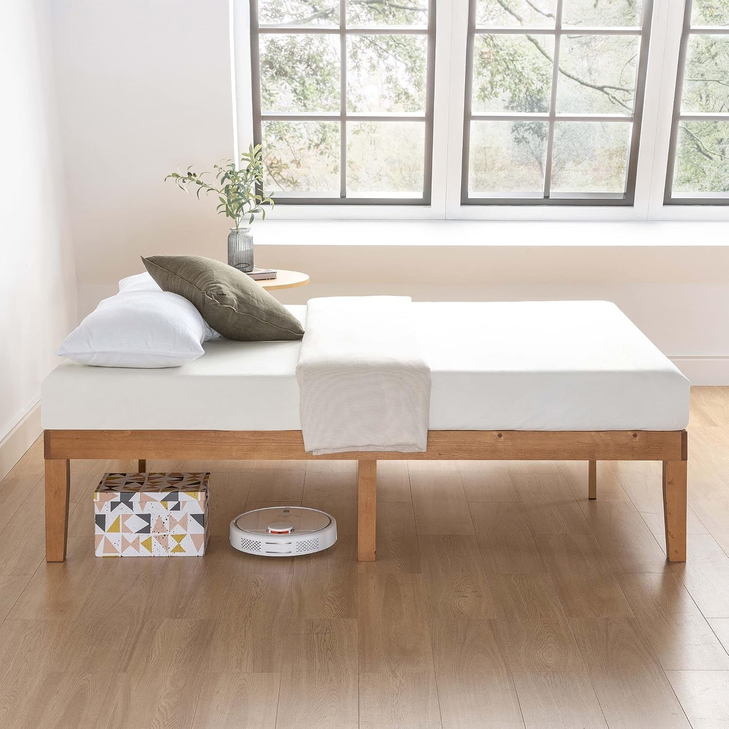 naturalista-classic-16-inch-solid-wood-platform-bed-with-wooden-slats-natural-pine-queen