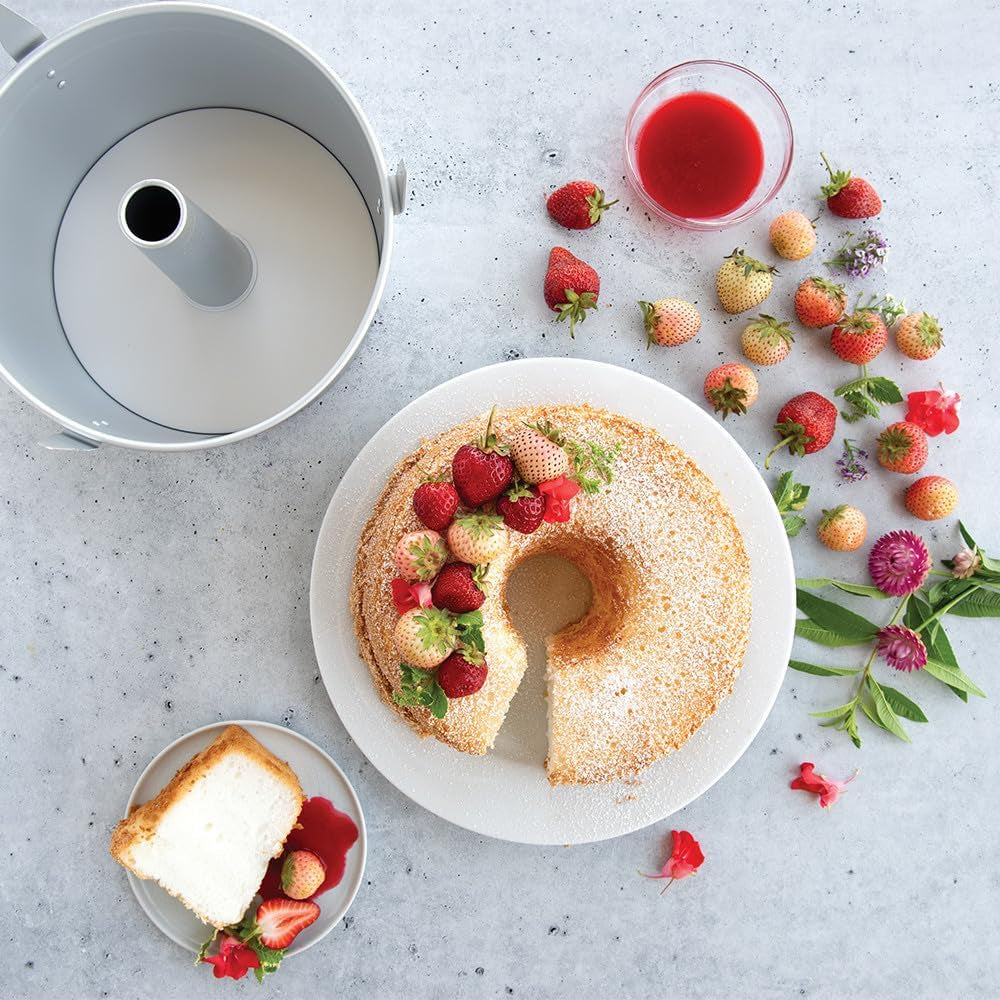 naturals-2-piece-angel-food-pan-with-removable-cone