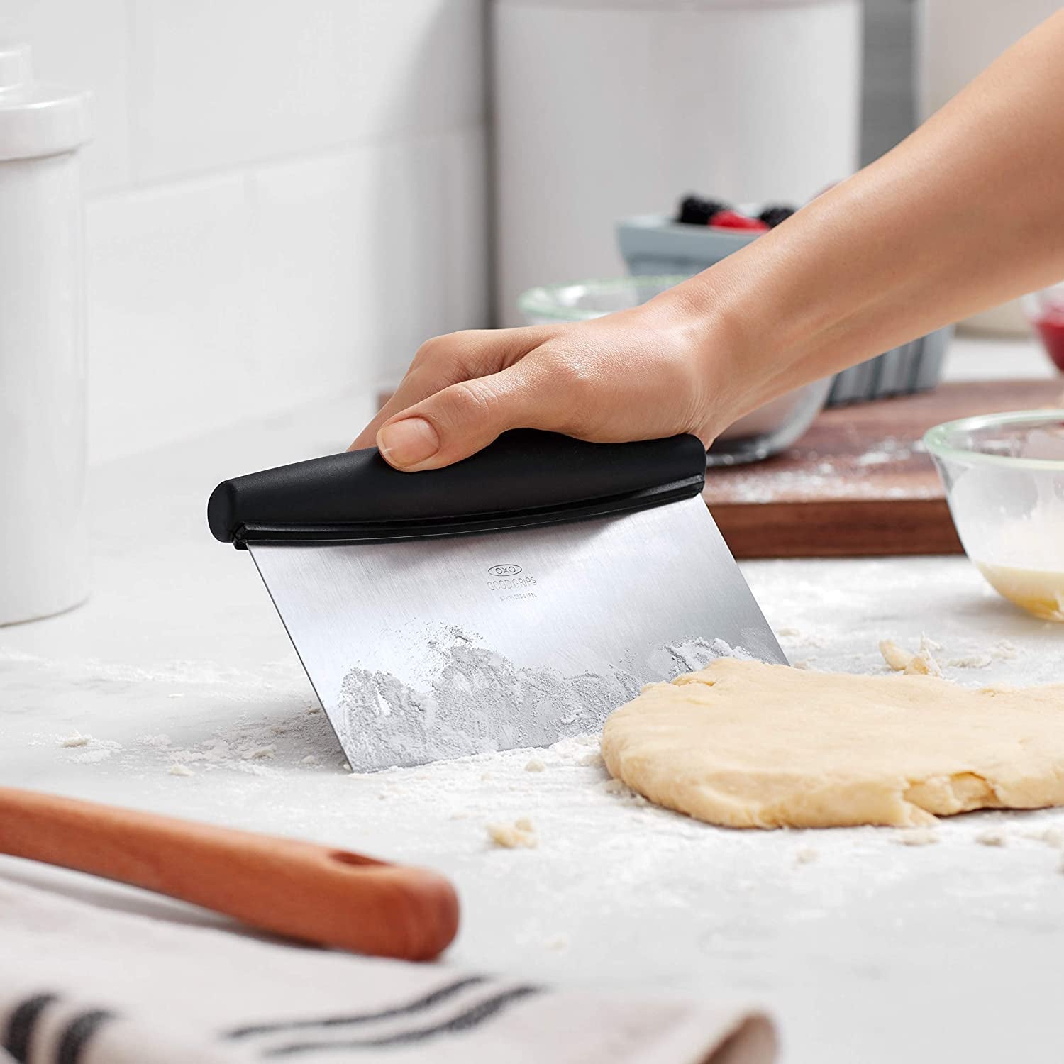 oxo-good-grips-multi-purpose-scraper-chopper-dough-cutter-for-pizza-bread-and-cookie-dough-multi-purpose-vegetable-chopper-dishwasher-safe-pastry-scraper
