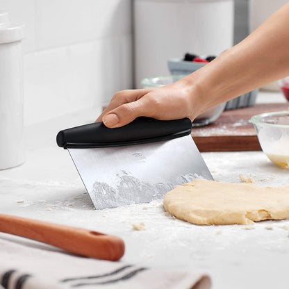 OXO Good Grips Multi-Purpose Scraper & Chopper | Dough Cutter for Pizza, Bread and Cookie Dough, Multi-Purpose Vegetable Chopper, Dishwasher-Safe, Pastry Scraper9