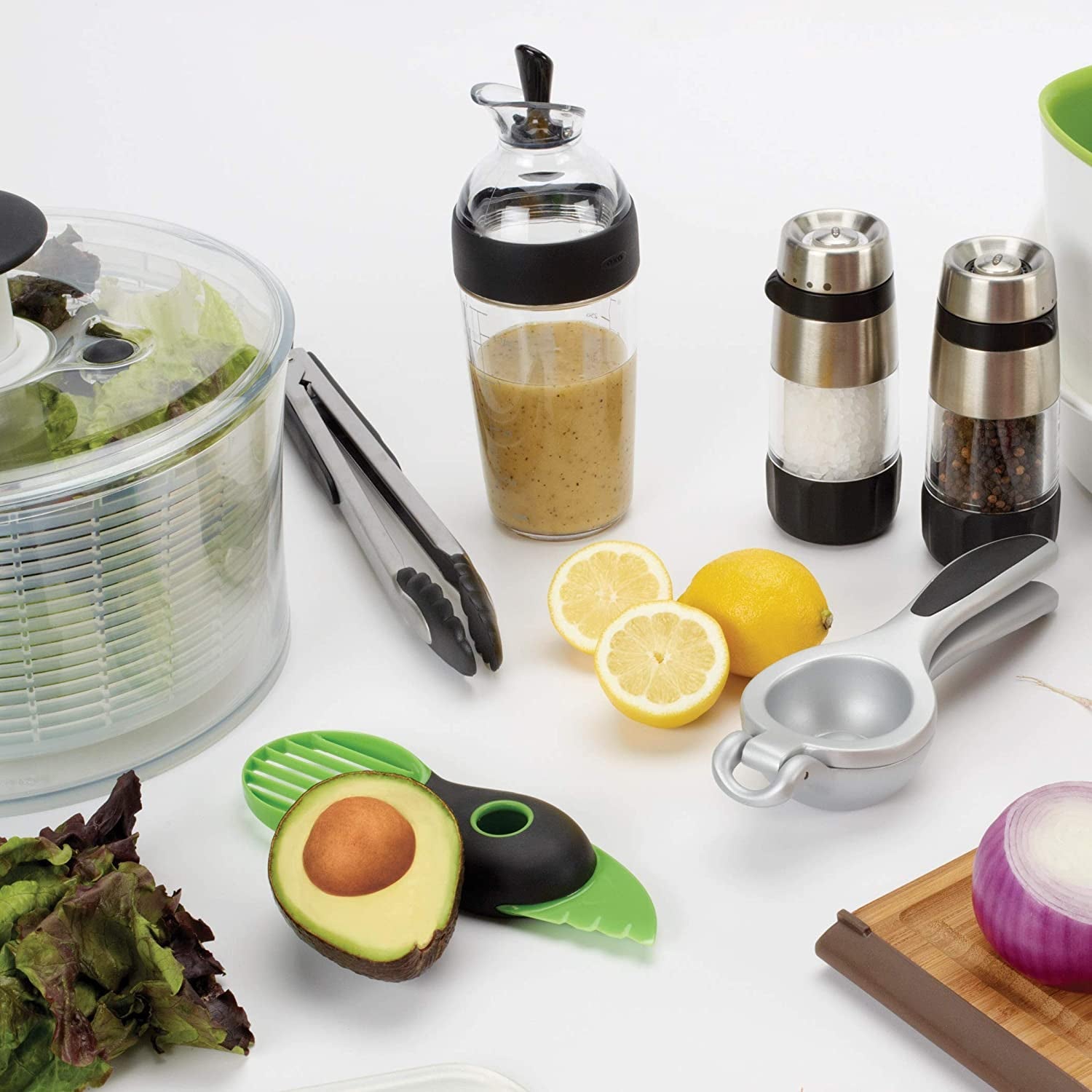 oxo-good-grips-3-in-1-avocado-slicer-green