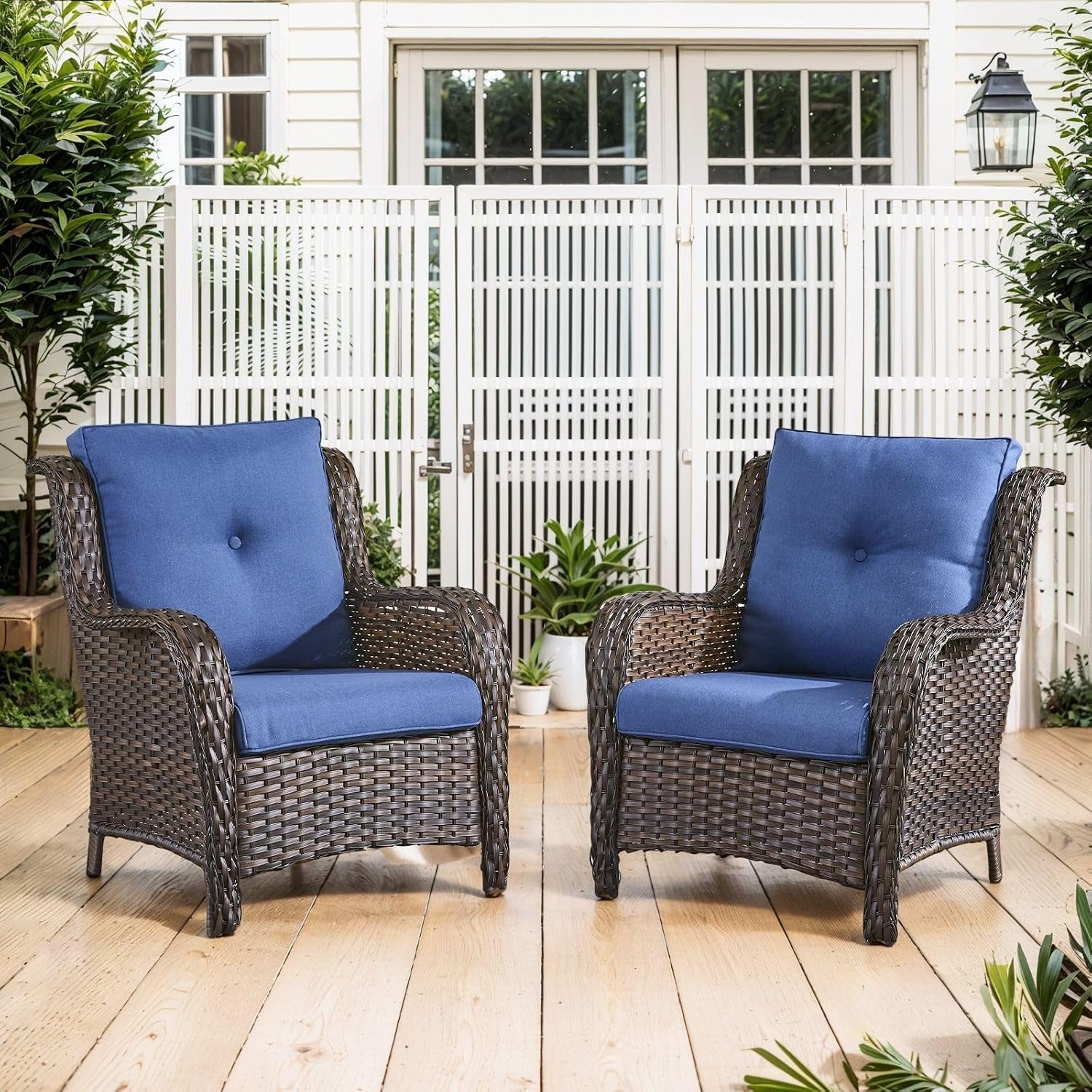 high-back-patio-chairs-set-of-2-brown-wicker-chairs-outdoor-seating-4-wide-armrests-rattan-outdoor-club-chair-with-blue-removable-cushion-for-deck-porch-backyard