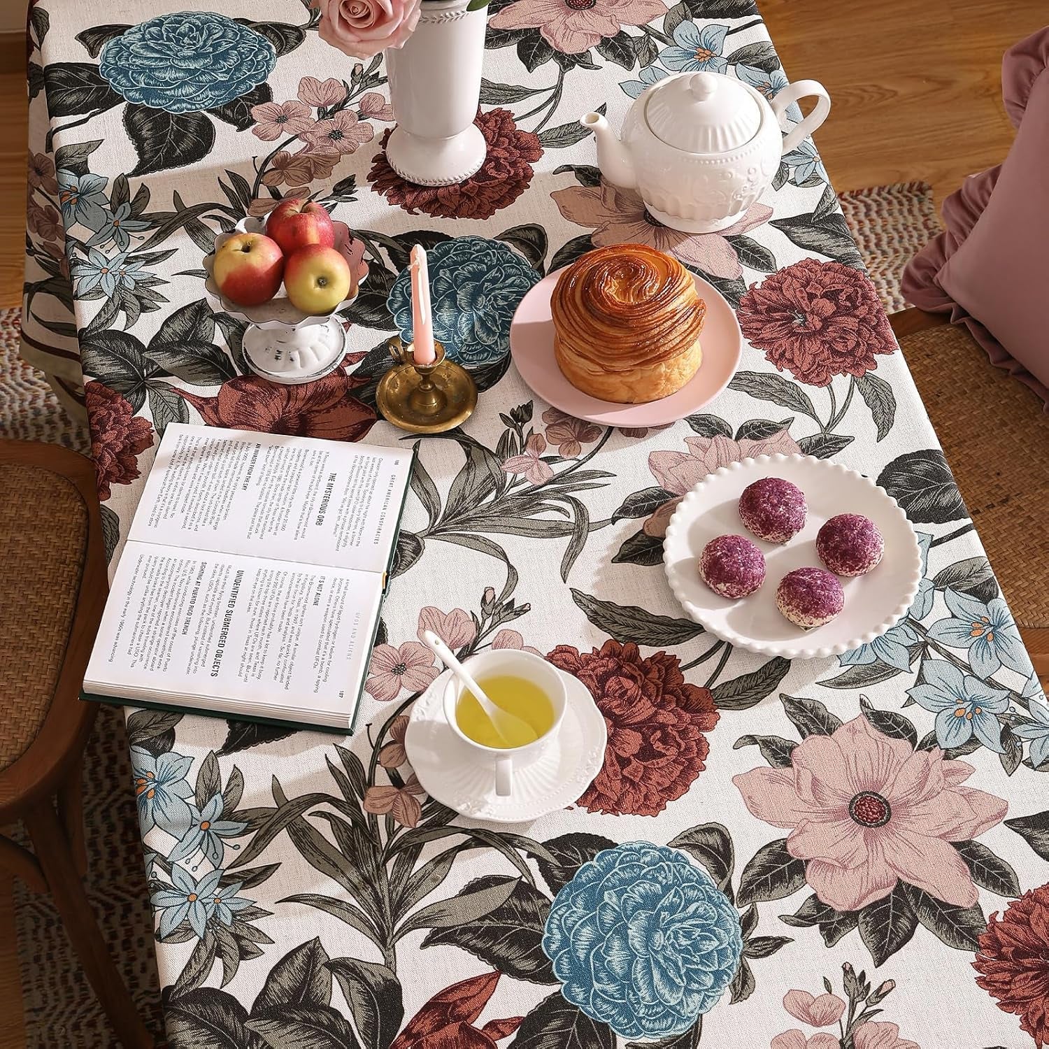 designer-rectangular-linen-tablecloth-118x67-burgundyred