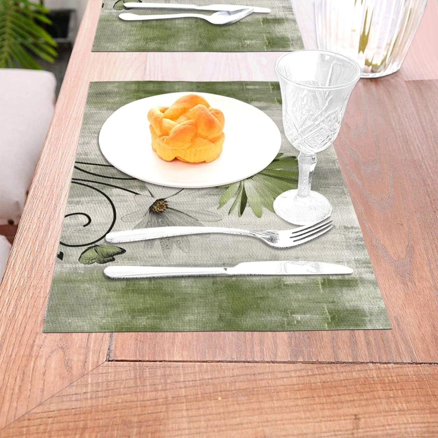 floral-place-mats-set-of-4-12x18-inches-rustic-sage-green-daisy-flower-decorative-placemats-rectangle-floral-linen-table-mats-for-party-home-kitchen-dining-table-decoration