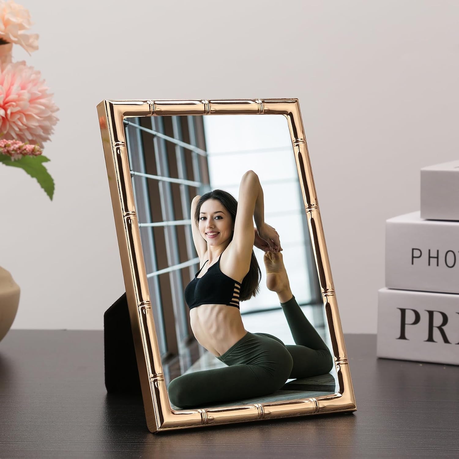 4x6-bamboo-detail-dark-gold-metal-picture-frame-2pack-elegant-gold-plated-baby-nurse-photo-frames-4x6-with-soft-touch-velvet-backing-for-desktop-and-wall-decor