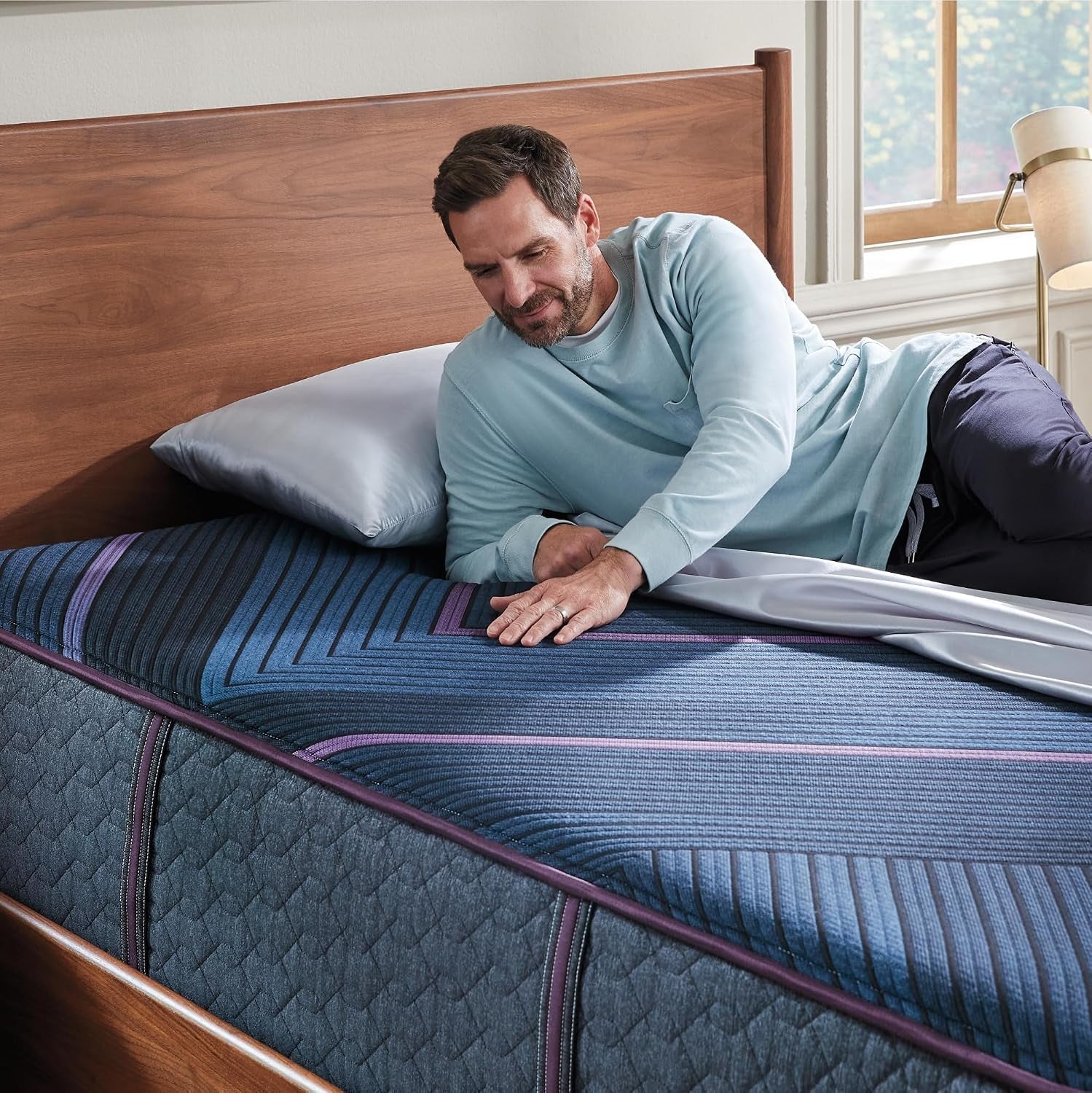 beautyrest-world-class-level-three-firm-13-hybrid-king-mattress