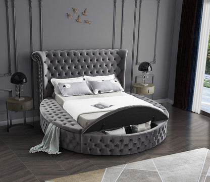 Meridian Furniture Luxus Collection Modern Contemporary round Shaped Velvet Upholstered Bed with Deep Button Tufting and Footboard Storage, King, Grey5