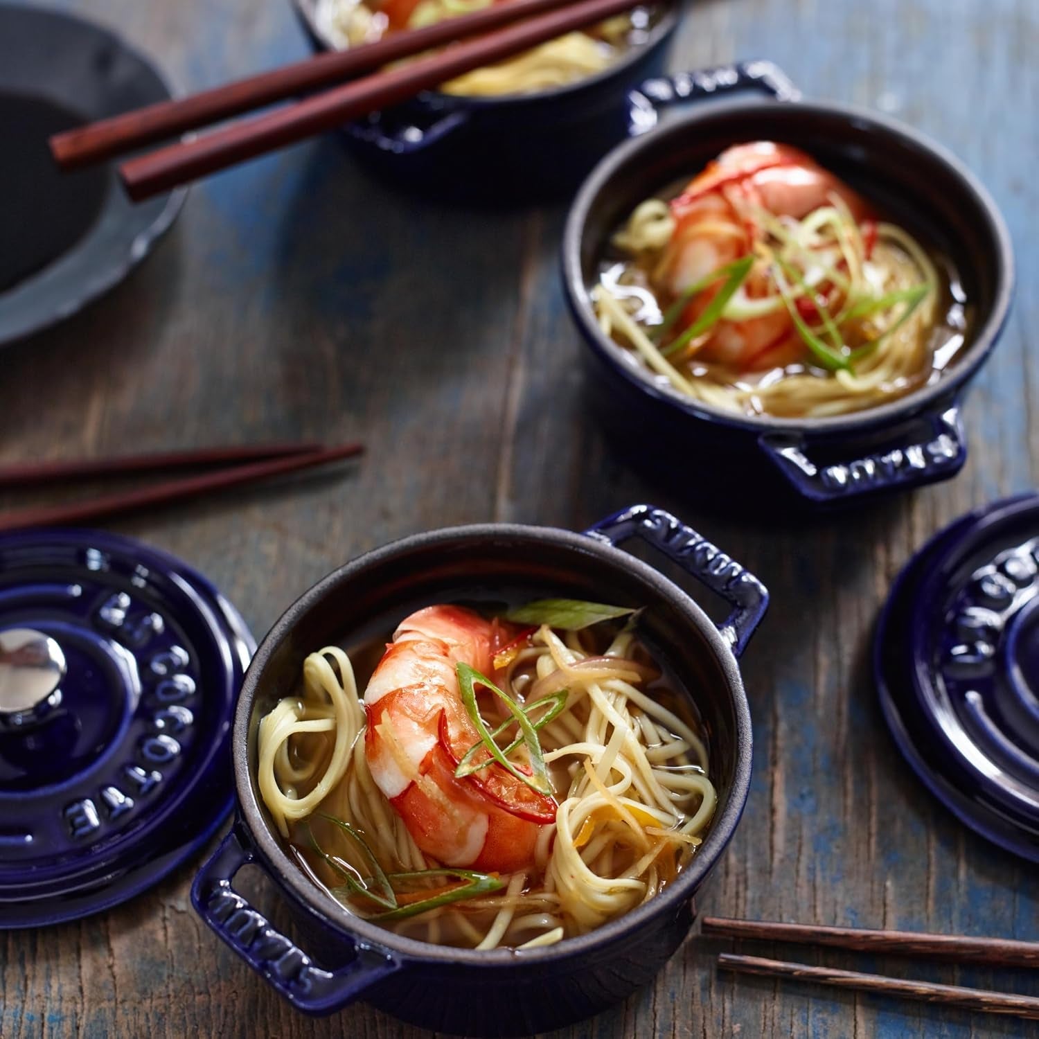 staub-ceramic-dutch-oven-3-piece-mini-round-cocotte-dark-blue