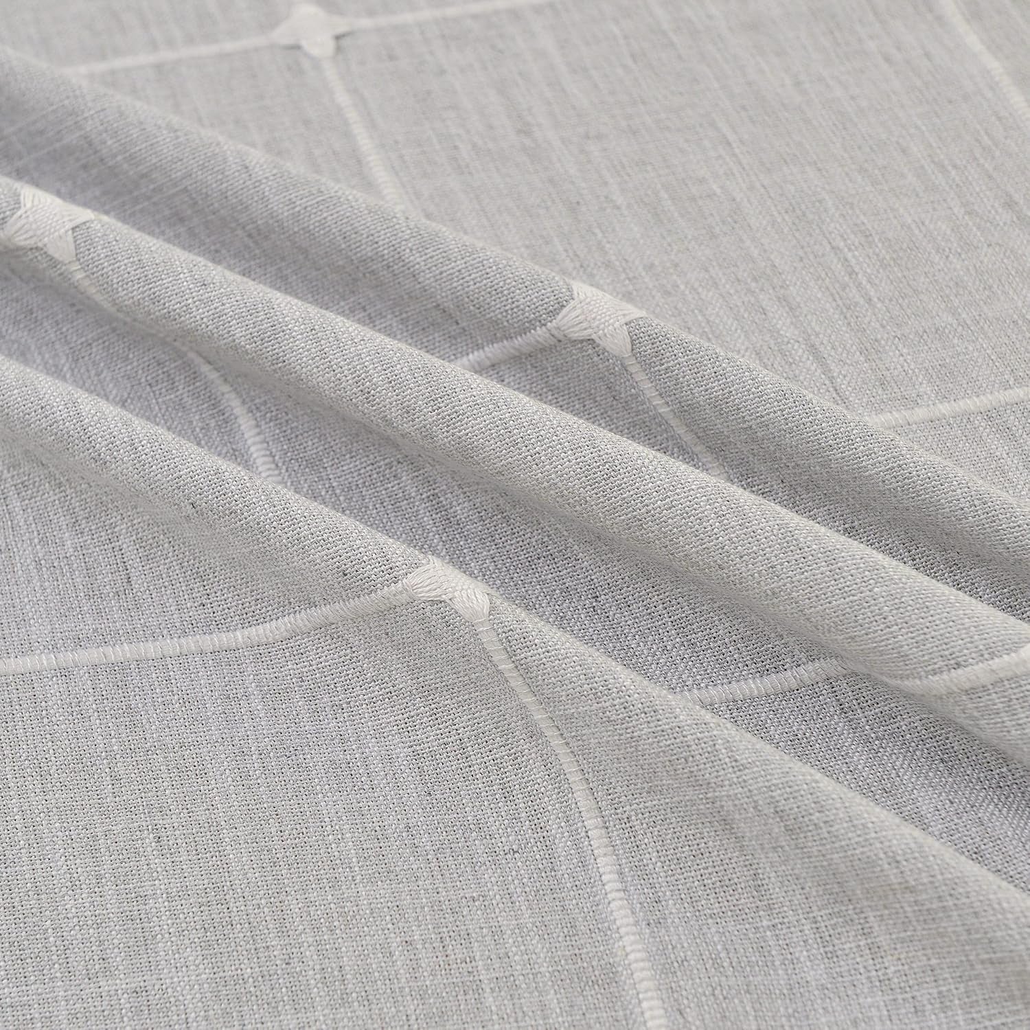 lattice-embroidery-plaid-round-tablecloth-with-tassel-round-70-inch-grey