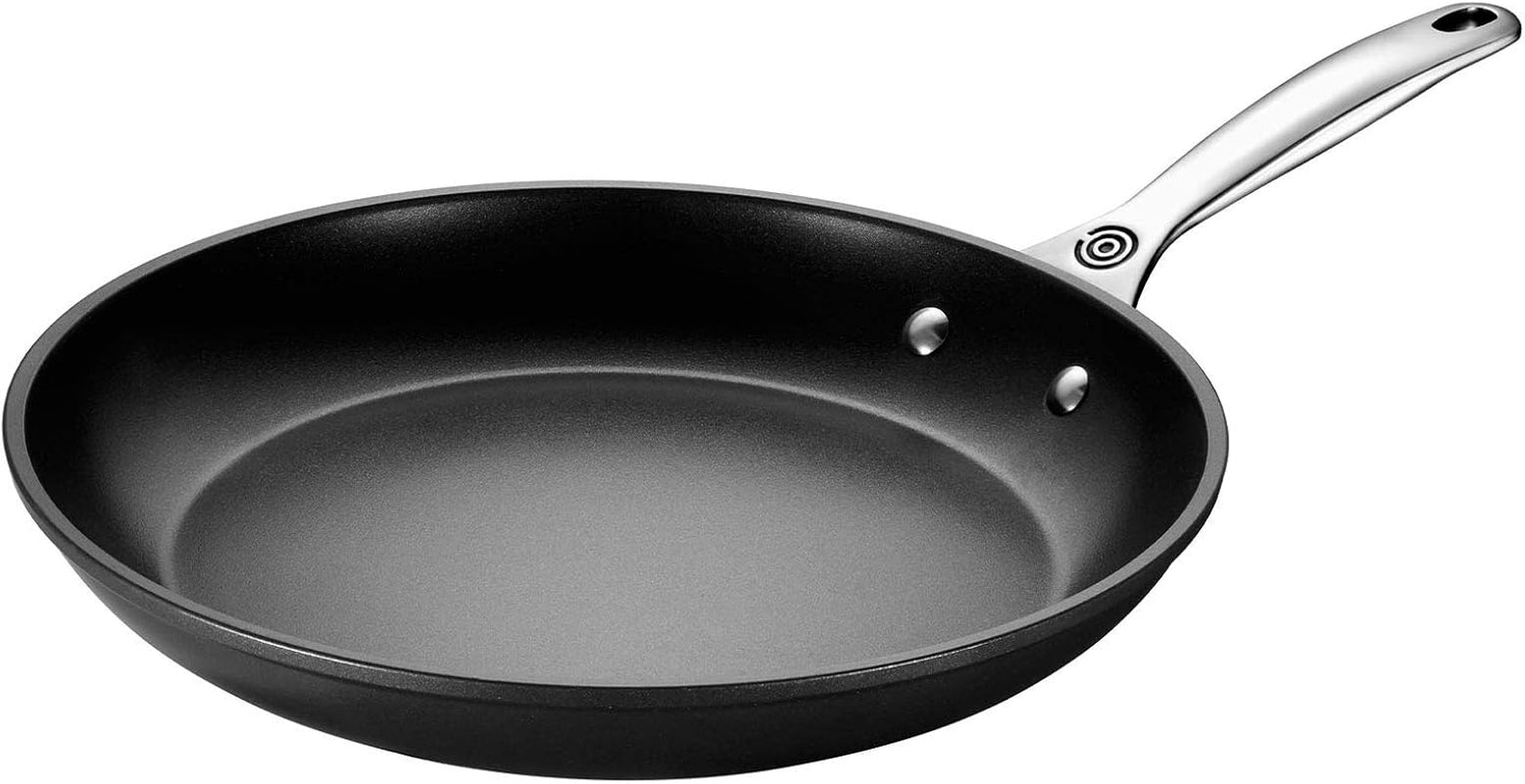 le-creuset-toughened-non-stick-pro-fry-pan-12