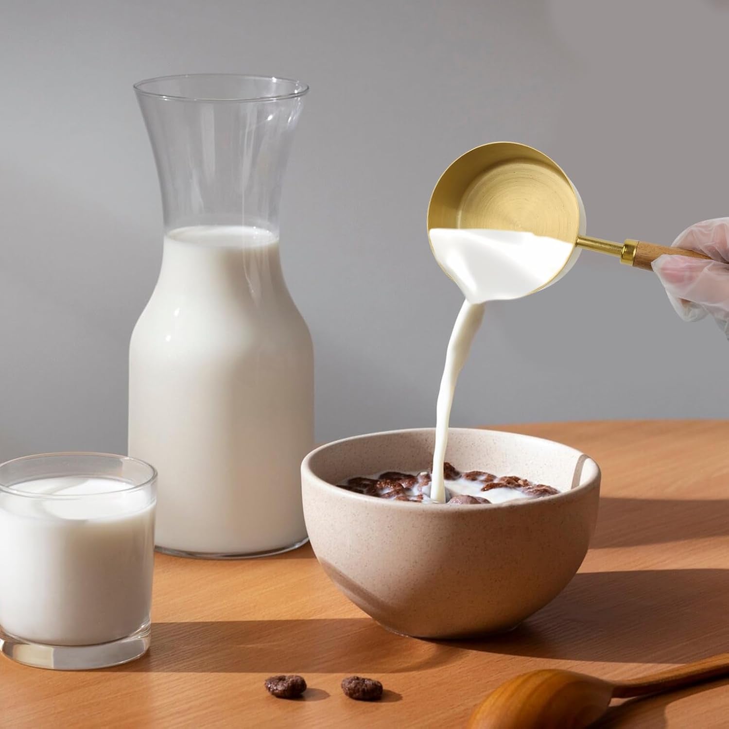 1-2-cup-stainless-steel-measuring-cup-with-wooden-handle-125ml