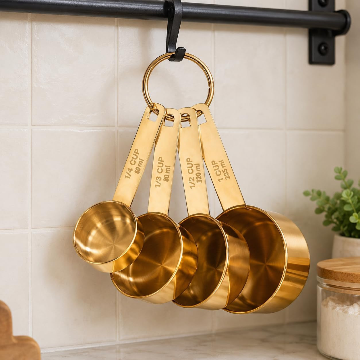 stainless-steel-metal-measuring-cups-gold-finish