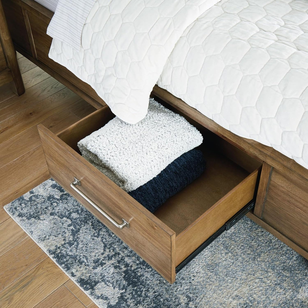 signature-design-by-ashley-queen-platform-bed-with-storage-drawers