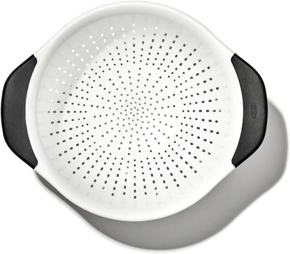 OXO Good Grips Plastic Strainer - 3 Qt Capacity, White | for Pasta and Vegetables, Colander, Non-Slip Feet, Soft Handles, Dishwasher Safe, Stable Draining2