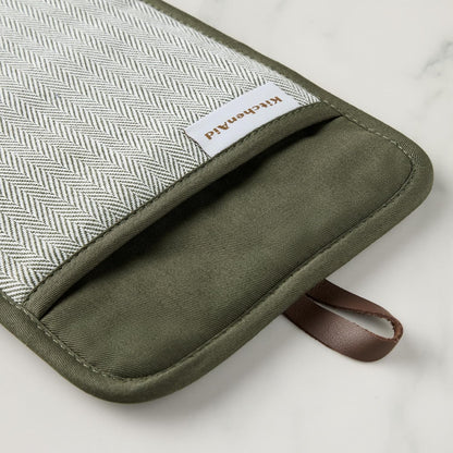 ® Evergreen Design Series Herringbone Ribbed Soft Silicone Pot Holders 2-Pack Set, Heat Resistant up to 500°F, Flexible & Waterproof, Deep Forest Green, 7"X10"4
