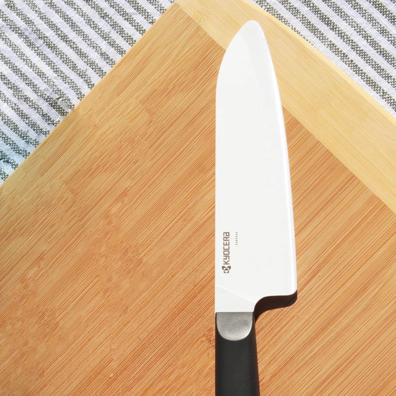 innovationwhite-6-ceramic-santoku-chefs-knife-white-z212-blade-with-non-slip-black-handle