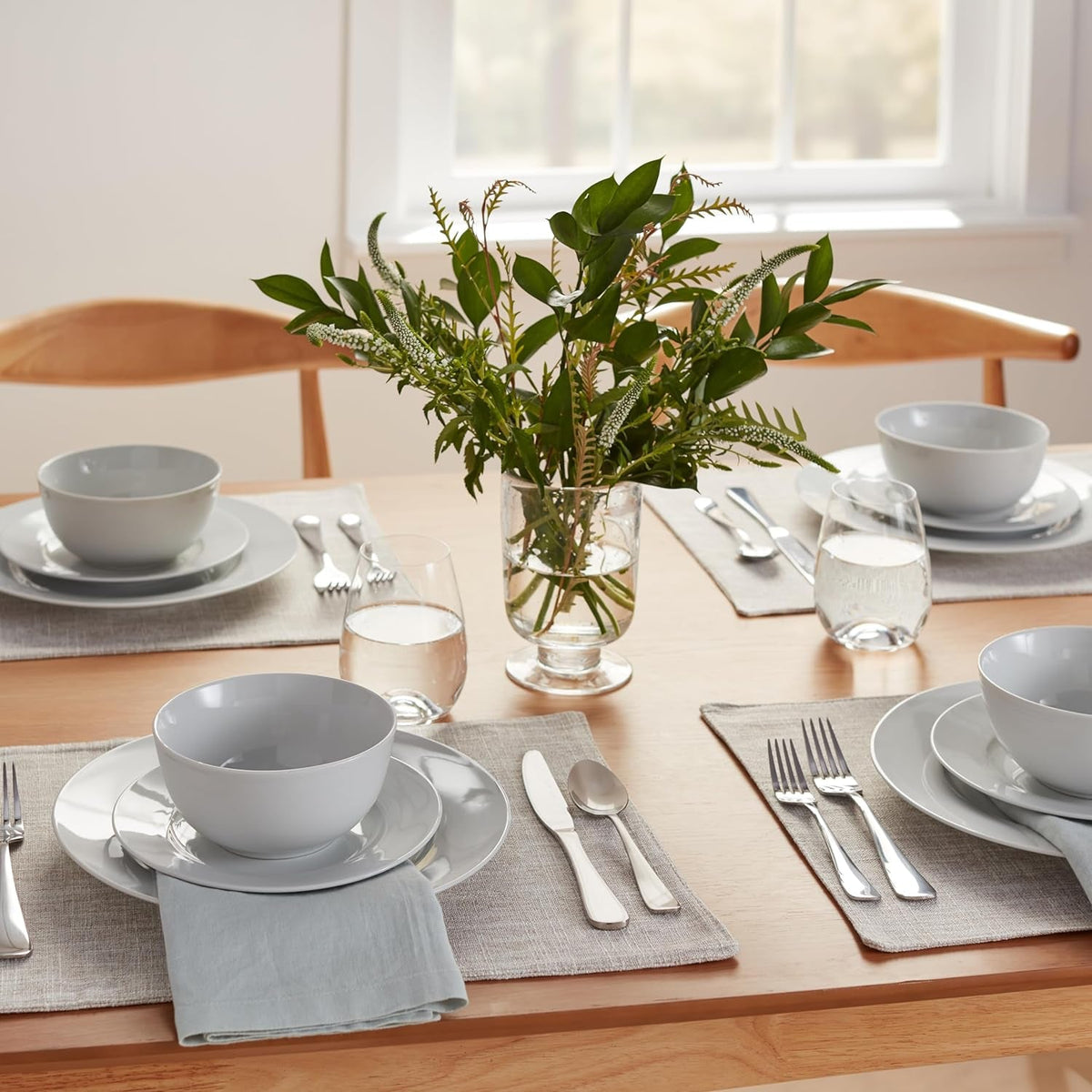 porcelain-dinnerware-set-microwave-and-dishwasher-safe-service-for-6-18-piece-plates-bowls-white