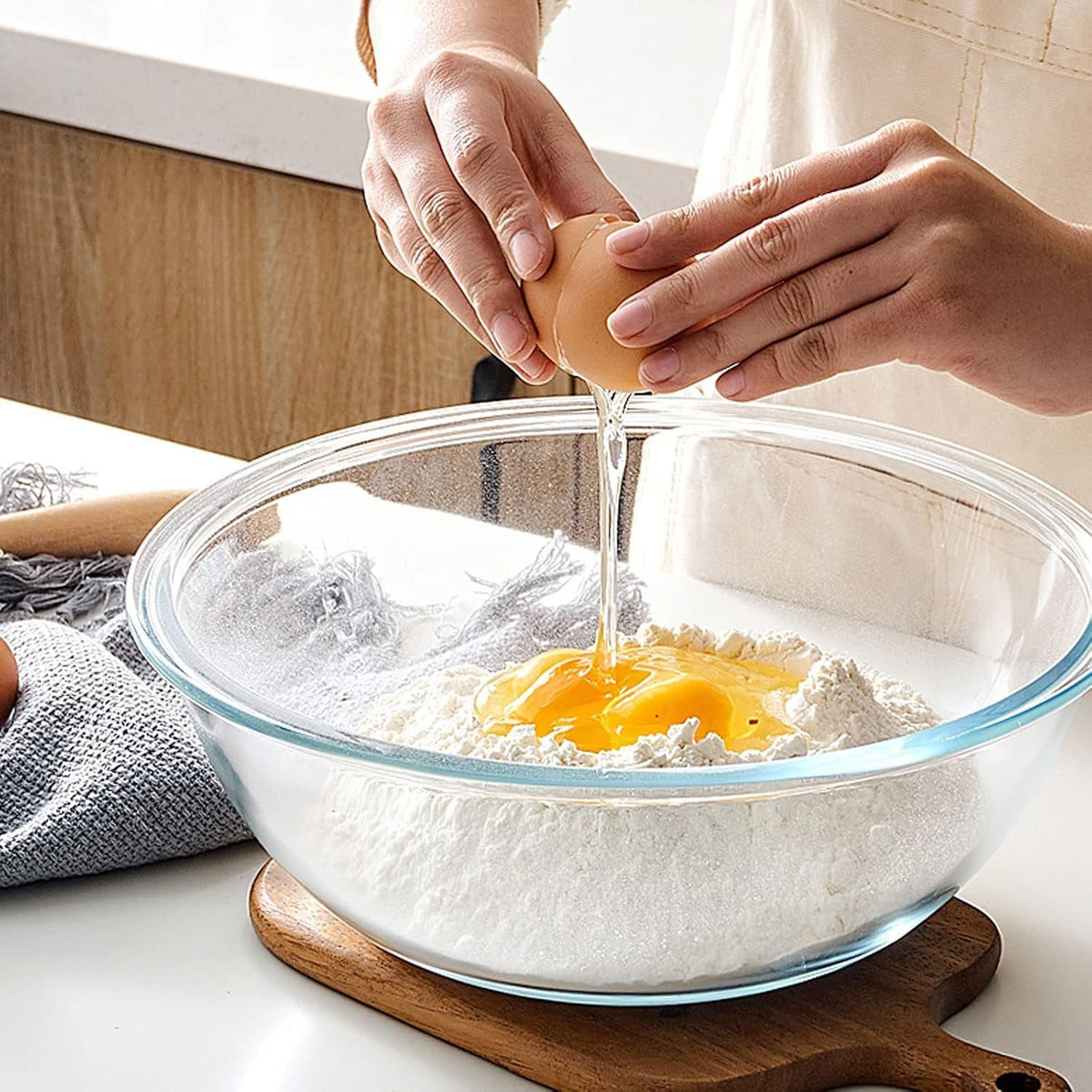 glass-mixing-bowls-with-lids-set-8-pieces-glass-salad-bowl-set-with-lids0-6qt-1-1qt-2-2qt-4qt-high-brosilicate-microwave-bowls-for-kitchen-baking-prepping-serving-and-storage-great-gift