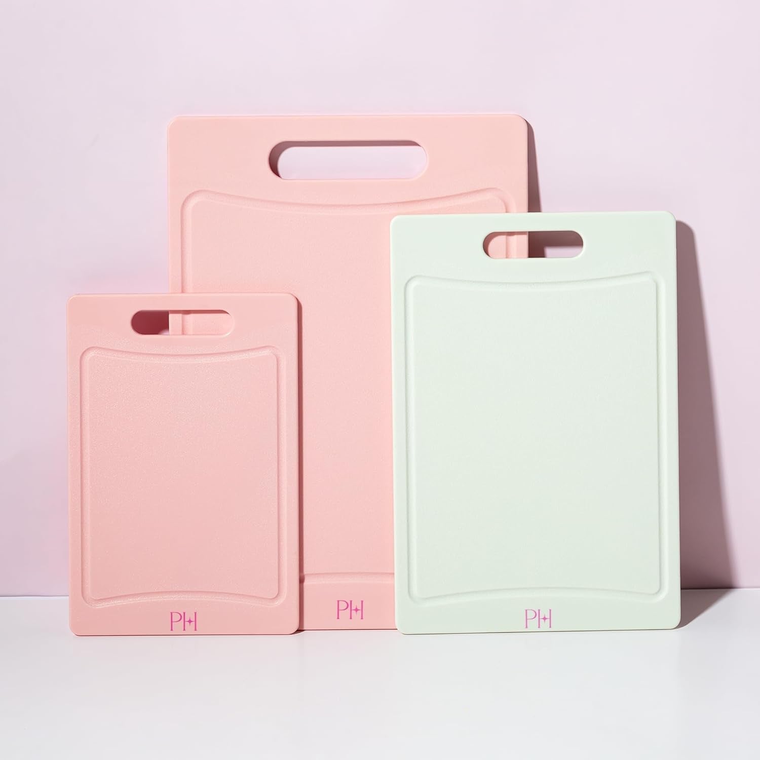cutting-boards-for-kitchen-reversible-dual-sided-plastic-cutting-board-set-with-juice-grooves-easy-grip-handle-heavy-duty-and-made-without-bpa-dishwasher-safe-3-piece-pink-and-cream