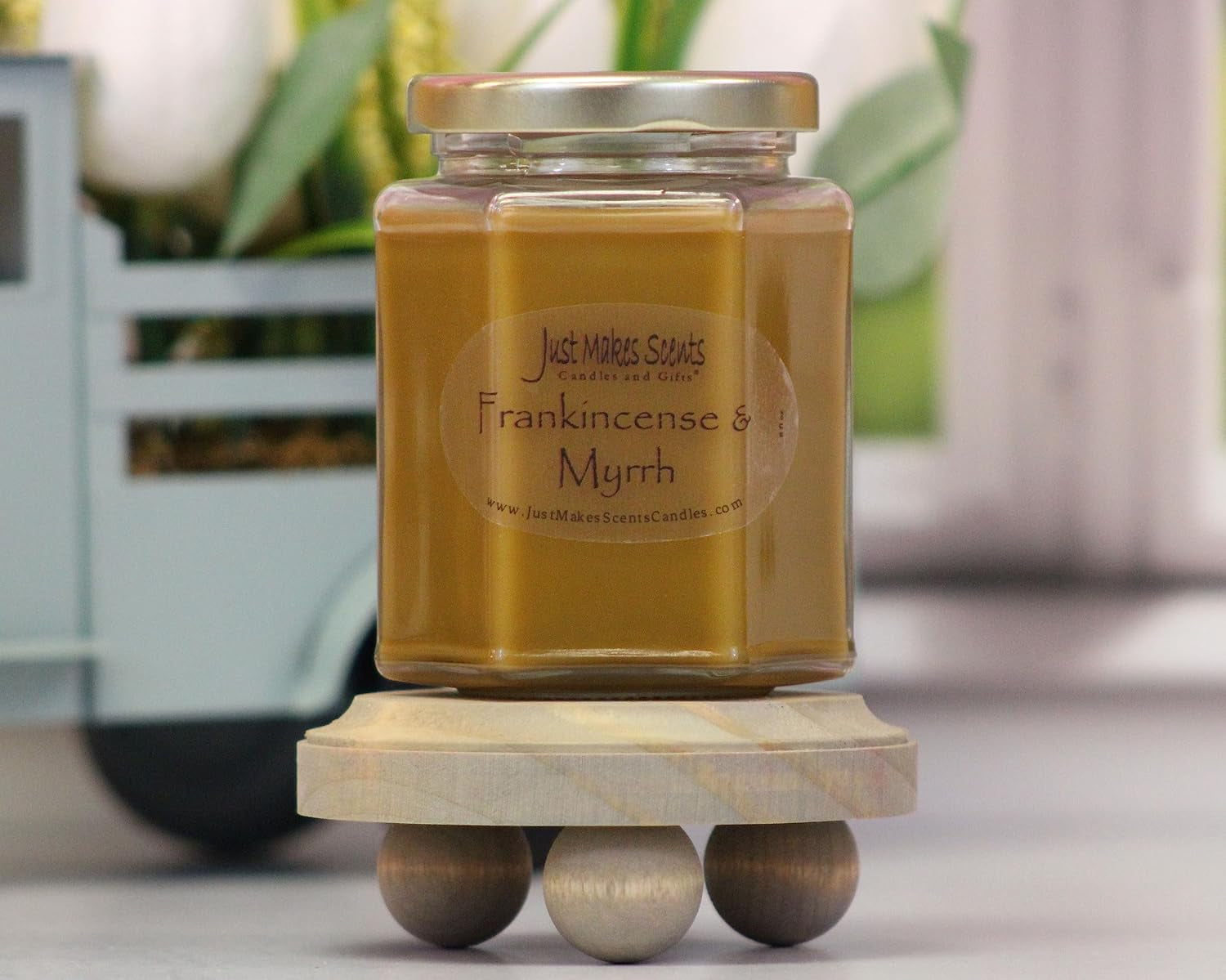 frankincense-myrrh-scented-blended-soy-candle-8-oz