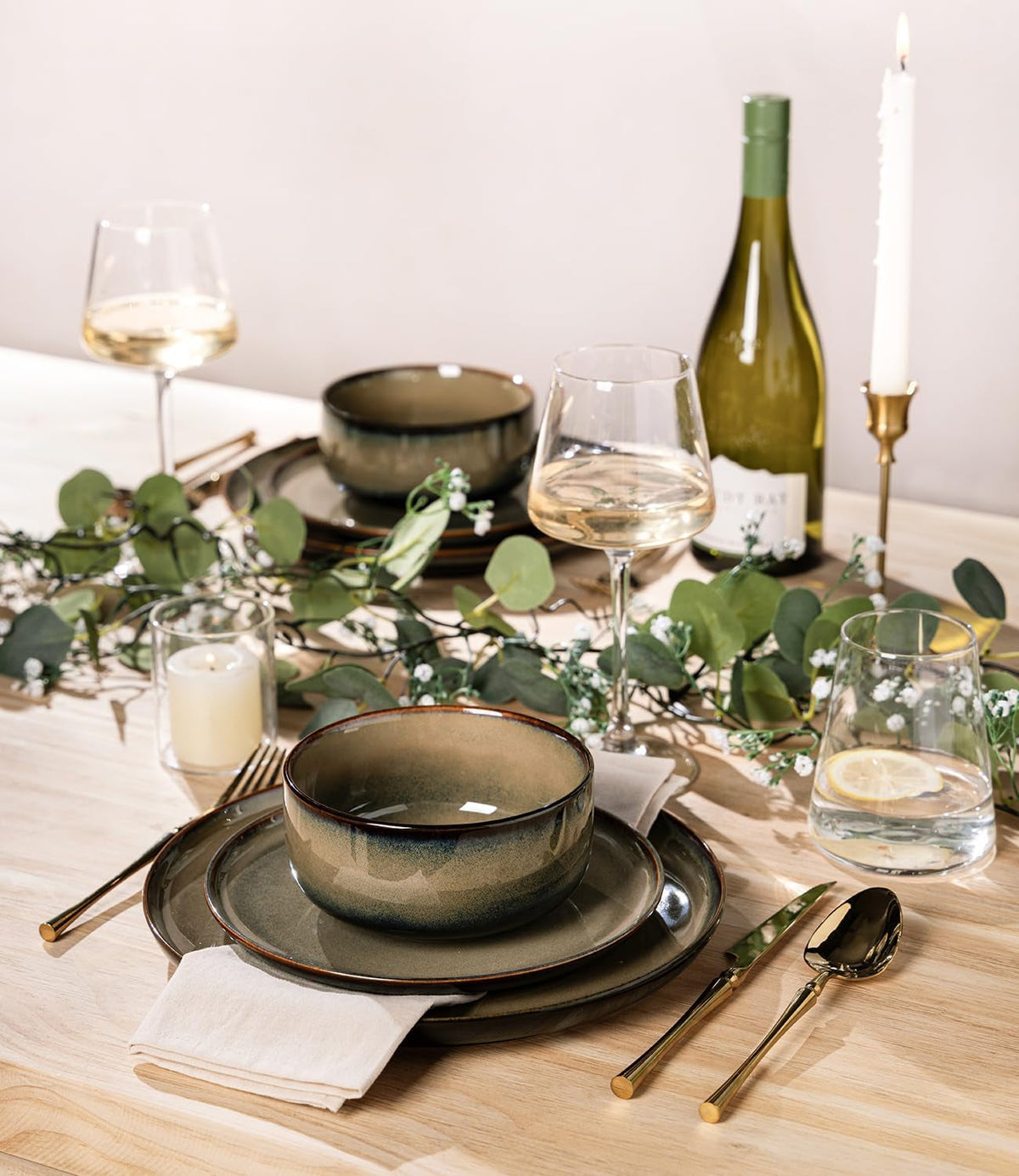 ceramic-dinnerware-set-for-6-18-piece-plates-and-bowls-set