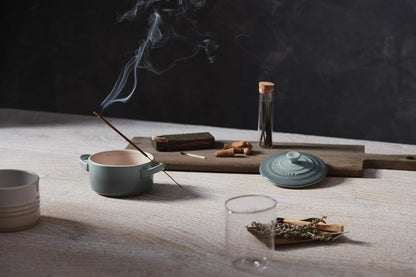 Le Creuset Stoneware Mini round Cocotte, 8 Oz., Sea Salt7