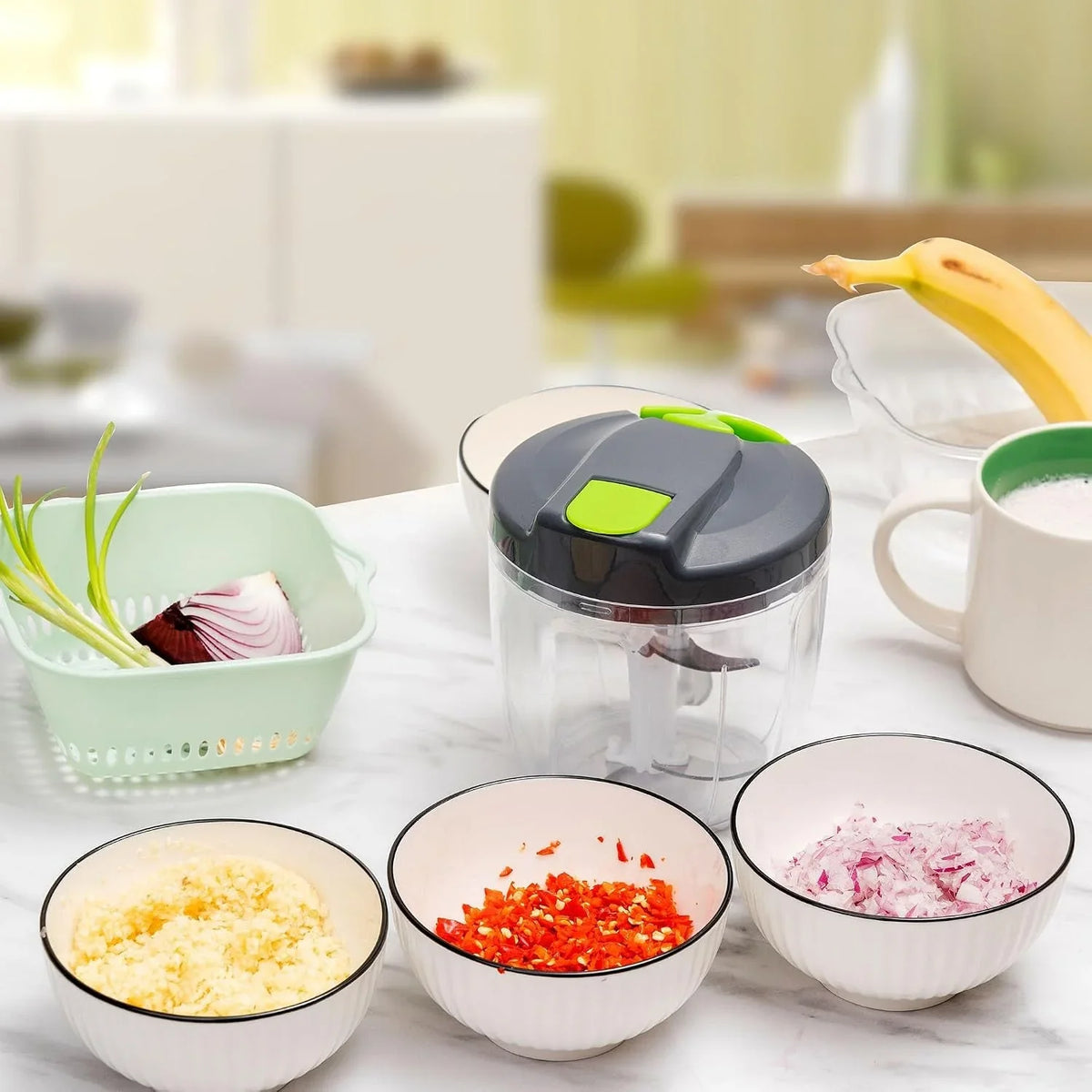 manual-food-processors-chopper-with-cover-and-handle-manual-onion-chopper-slicer-cutter-vegetable-chopper-suitable-for-garlic-carrots-onions-peppers-fruits-mincing-900ml