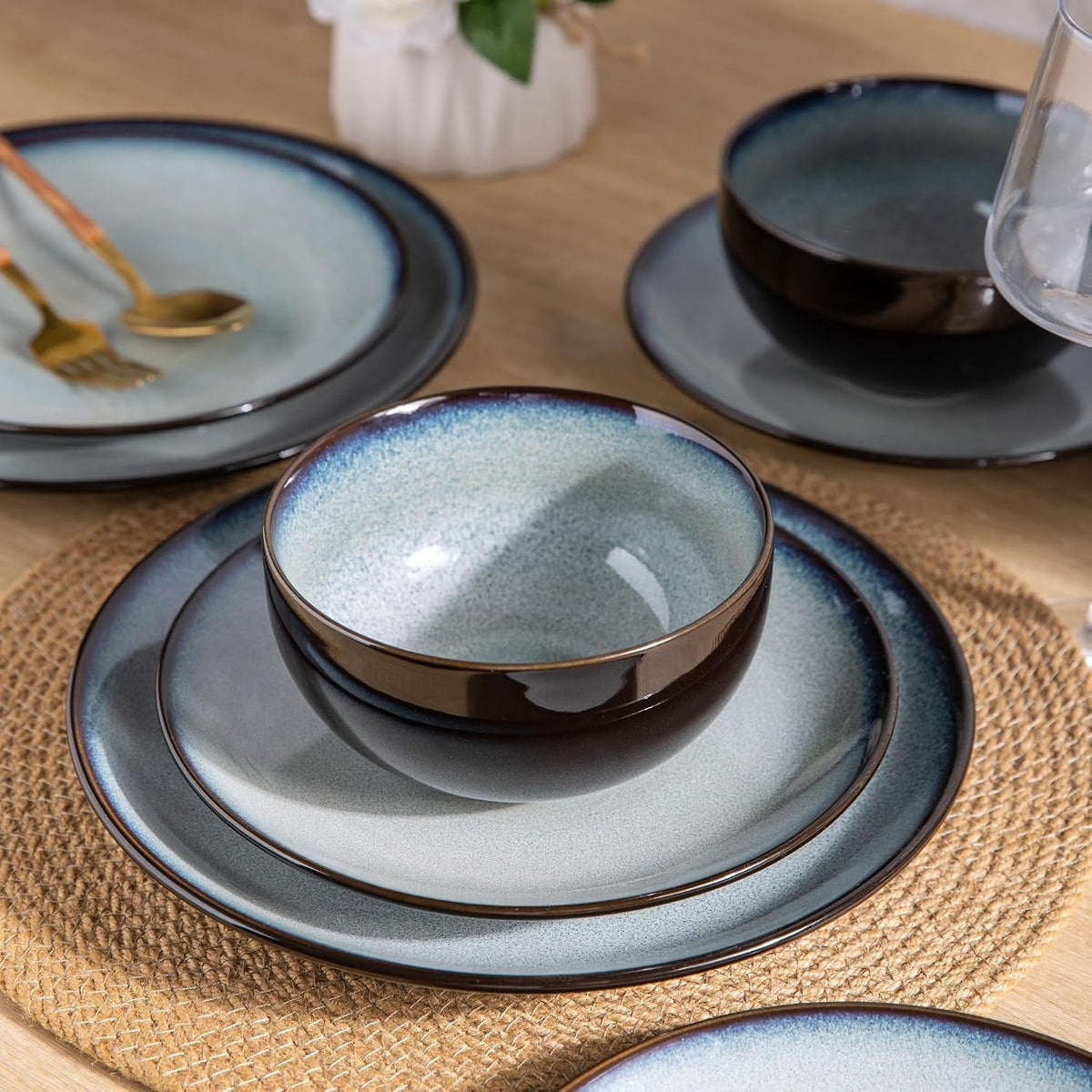 ceramic-dinnerware-sets-for-8-24pcs-porcelain-plates-and-bowls-set