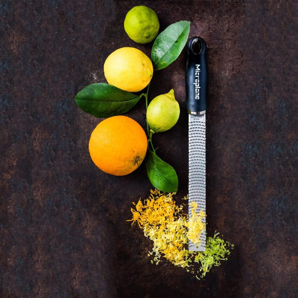 microplane-premium-classic-series-zester-18-8-black-lemon-zester-cheese-grater-vegetable-grater-citrus-parmesan-cheese-garlic-ginger-nutmeg-chocolate-stainless-steel-grater