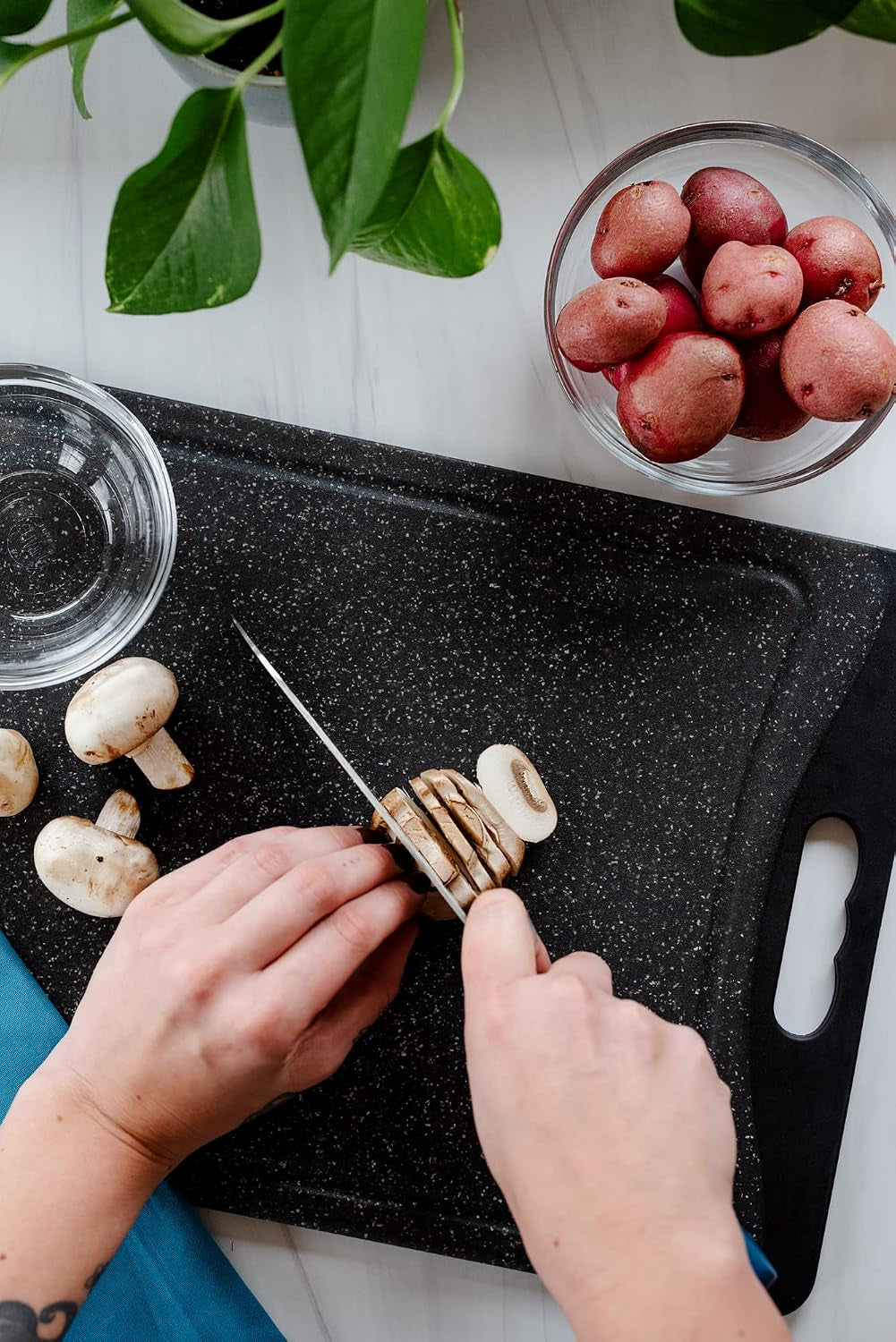 7-inch-santoku-knife-razor-sharp-high-carbon-stainless-steel-blade-forged-ergonomic-riveted-handle-chef-knife-for-chopping-slicing-dicing-multipurpose-kitchen-knife-home-chef