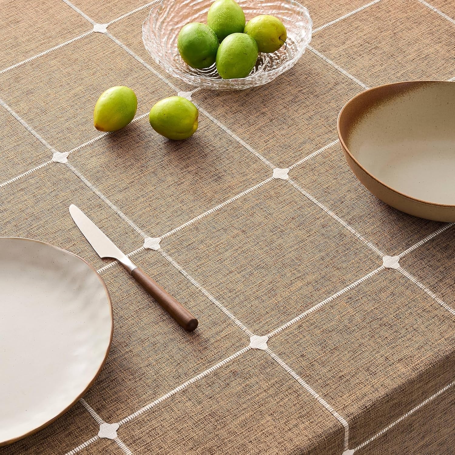 boho-round-grid-tablecloth-with-tassels-caramel-52in