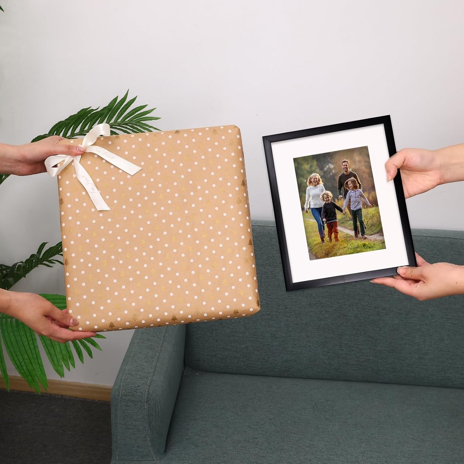 8x10-picture-frame-set-of-12-with-plastic-cover-pvc-black