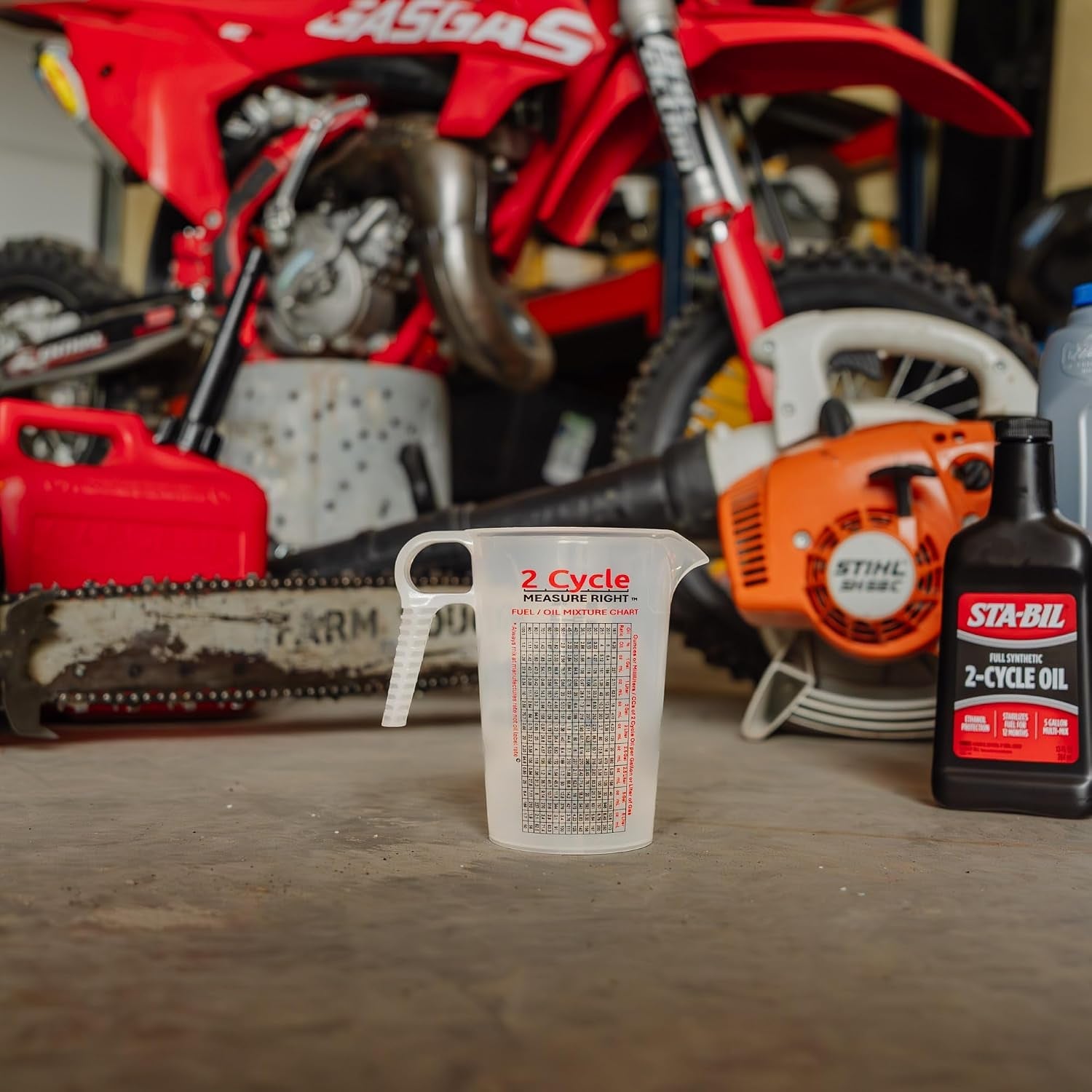 2-stroke-oil-measuring-cup-16-oz-oil-gas-mixing-pitcher-with-15-in-1-ratio-conversion-chart-for-outboard-motors-chainsaws-weed-eaters-lawn-equipment-atvs-boats-snowmobiles-trimmers-blowers