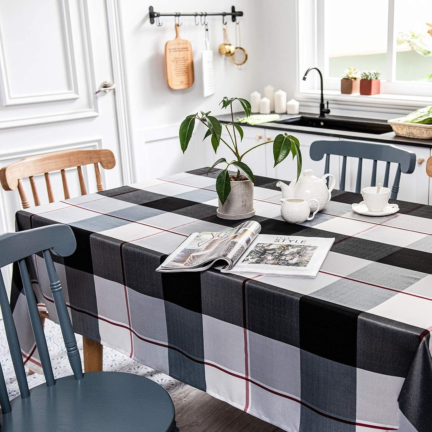 rectangle-plaid-check-tablecloth-holiday-outdoor-checkered-table-cover-waterproof-wrinkle-resistant-classic-tabletop-decoration-party-kitchen-dining-room-52-x-70-black