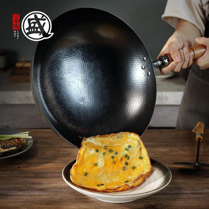 12.6-Inch Hand-Hammered Wrought Iron Wok, round Bottom | 99.8% Iron Content, 4.1-Inch Deep Bowl, Seasoning-Ready Surface, Fish-Scale Texture, Grooved Sapele Handle8