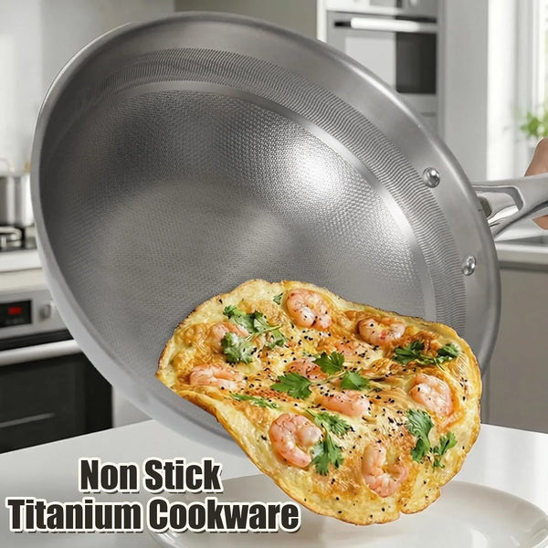 Titanium Hammered Wok with Lid, Pure, No Coating Non-Stick Titanium Pans for Cooking, Flat Bottom Wok, Ultra-Durable, Scratch-Resistant, Compatible with All Cooktops,12.6In4