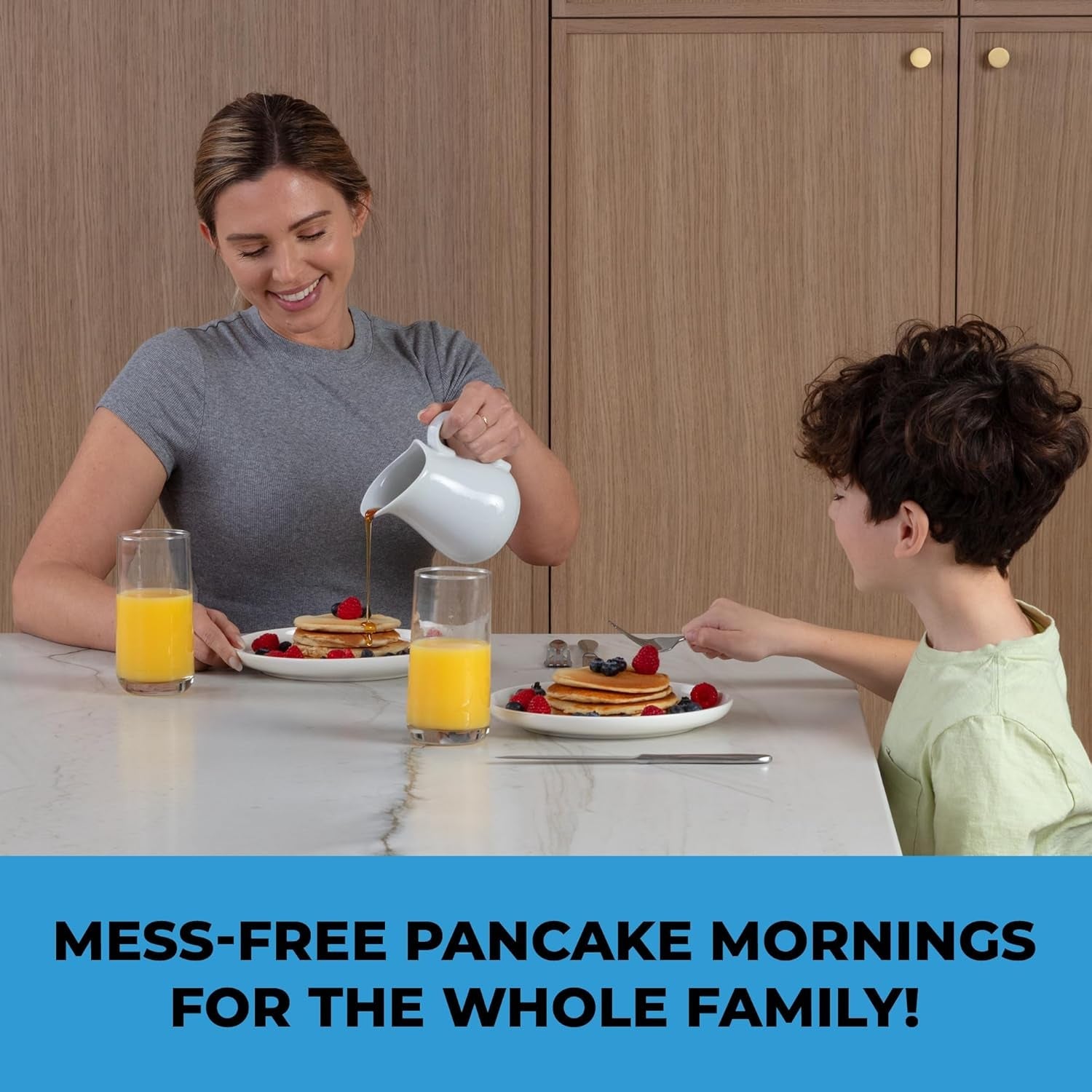 pancake-batter-dispenser-squeeze-handle-for-pancakes-waffles-cupcakes-griddle-use-cake-crepe-and-muffin-batter-measuring-marks-easy-portion-control-mess-free-pouring-4-cup-capacity-purple