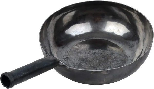 Zhensanhuan Chinese Handhammered Iron Woks and Stir Fry Pans, Non-Stick, No Coating, Induction Suitable, 章丘铁锅，舌尖上的中国，A Bite of China (28CM)1