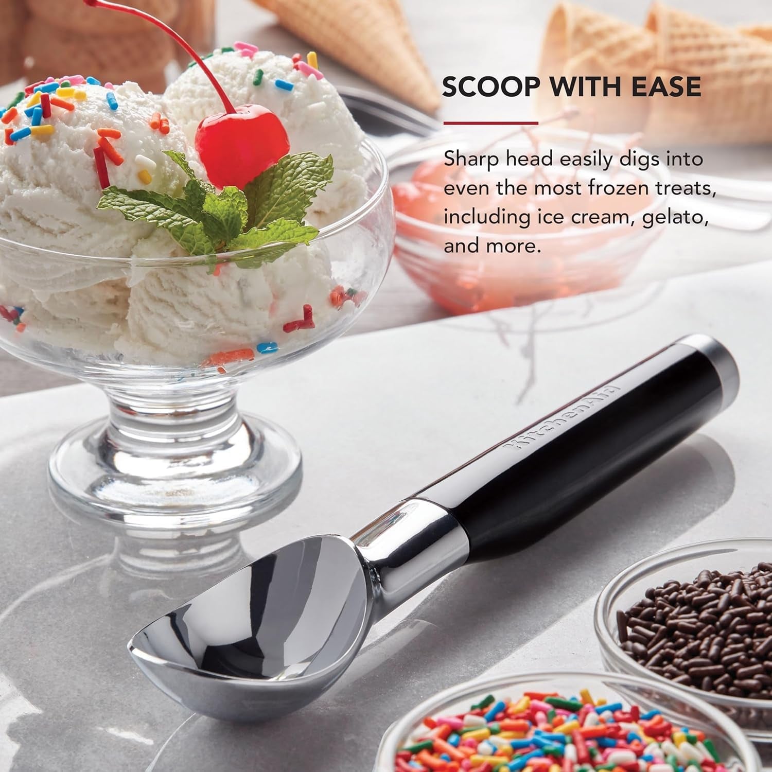 kitchenaid-classic-ice-cream-scoop-8-6-inches-black