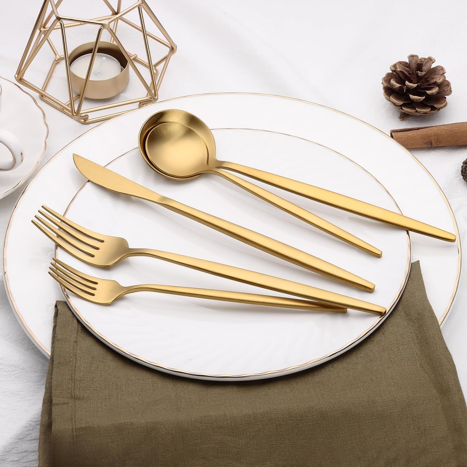 40-piece-gold-silverware-set-for-8-stainless-steel-flatware-set-gold-cutlery-set-utensils-set-tableware-include-forks-knives-spoons-for-home-kitchen-restaurant-wedding-satin-finish