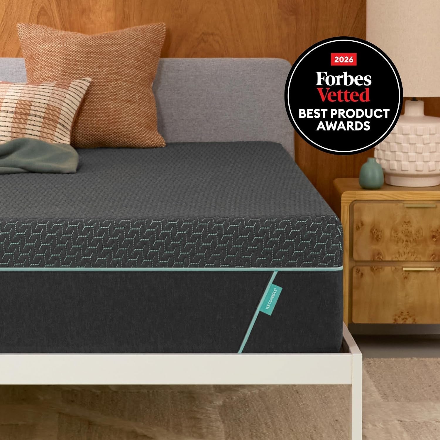 tuft-needle-mint-plush-hybrid-queen-mattress-in-a-box
