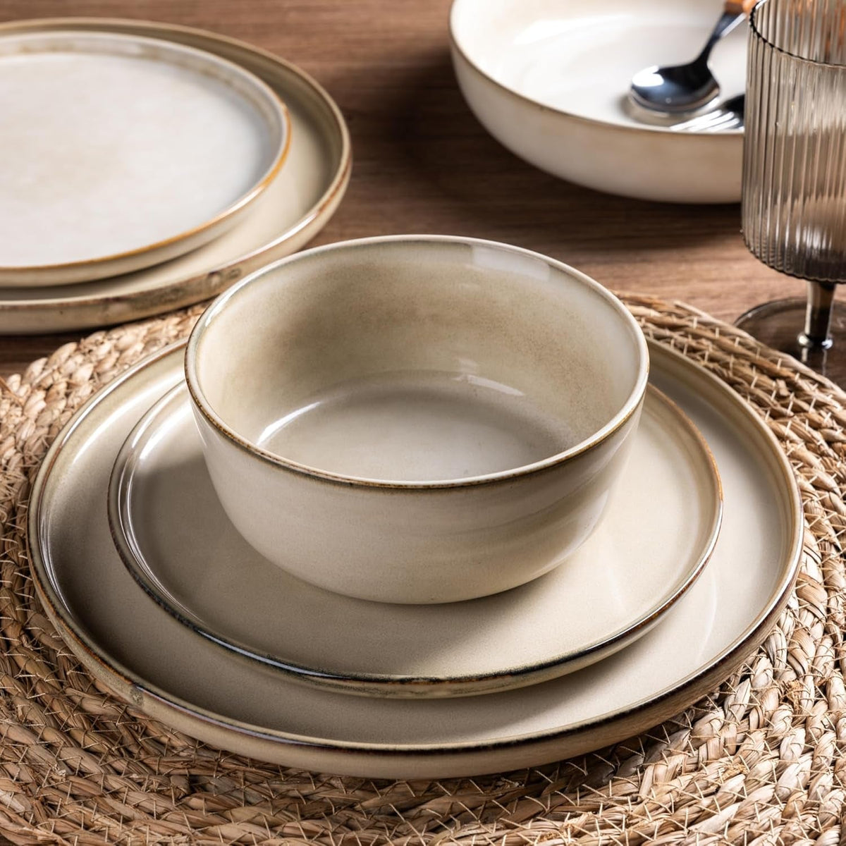 dinnerware-sets-for-8-32-pieces-ceramic-plates-and-bowls-set