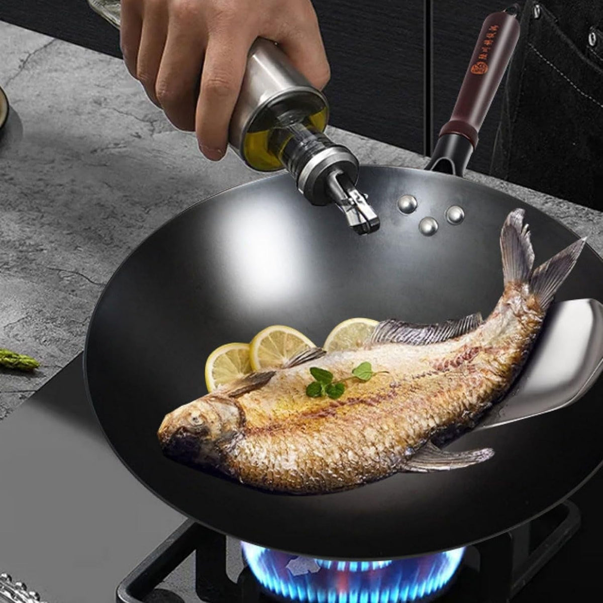 cast-iron-wok-pan-12-6-inch-with-wooden-handle-chinese-round-bottom-cooking-wok-small-size-coating-free