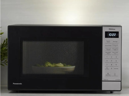 Panasonic 1.2 Cu. Ft. Inverter Microwave 1250W - NN-SN68QB7