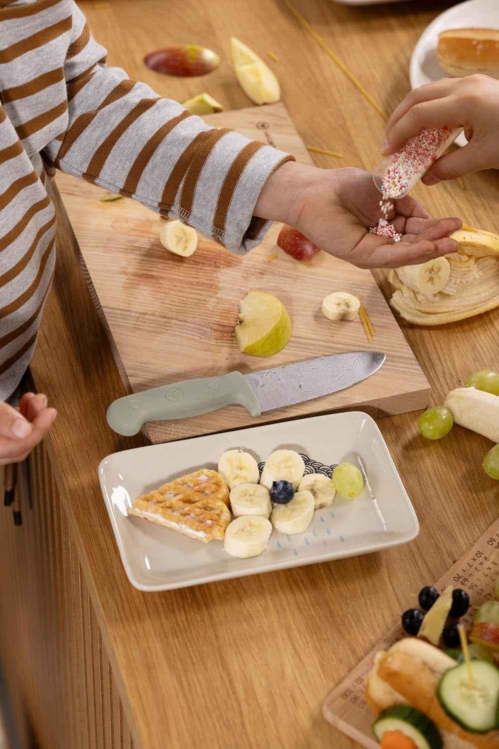 junior-childrens-chefs-knife-4-green