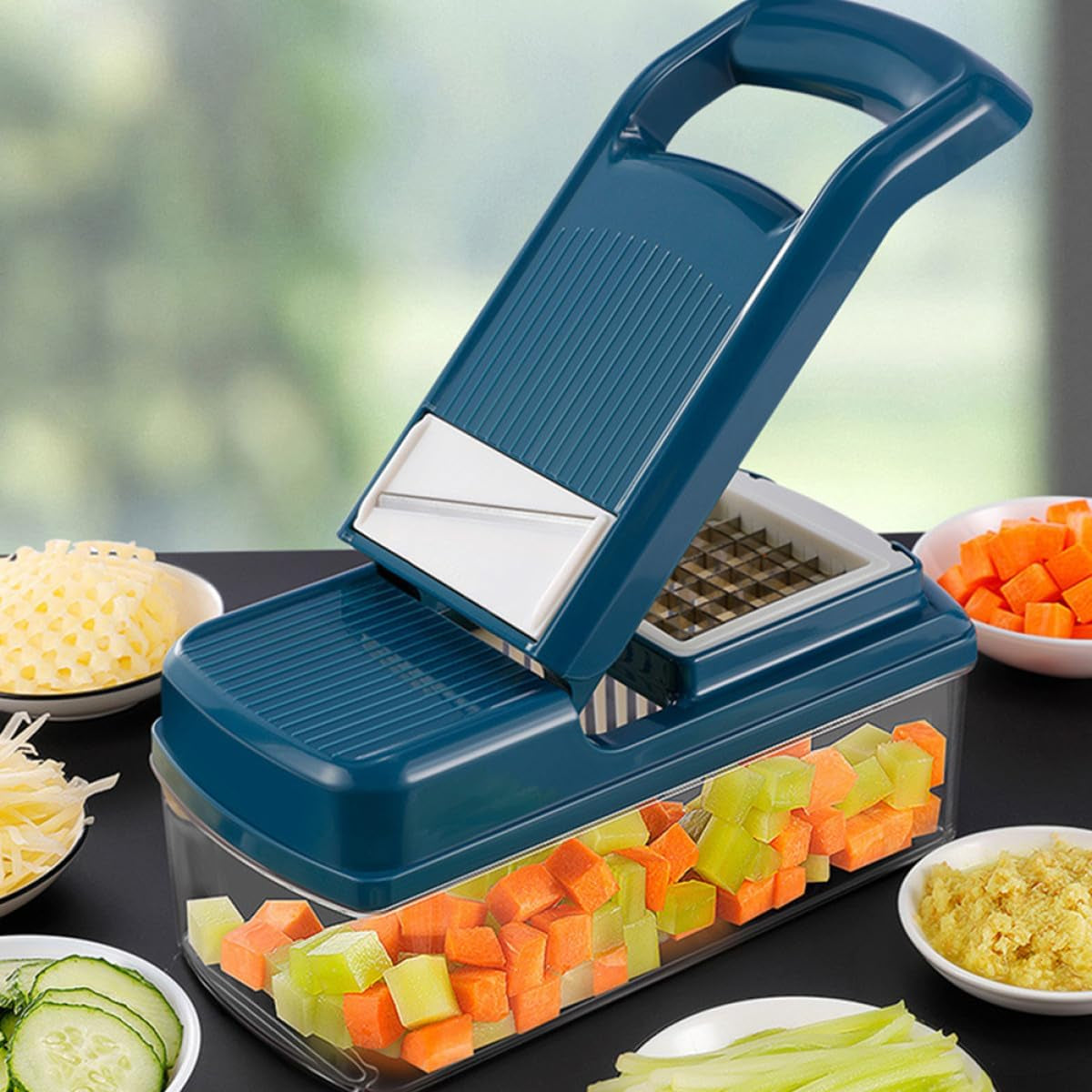 multifunctional-vegetable-slicer-manual-grater-for-cucumbers-garlic