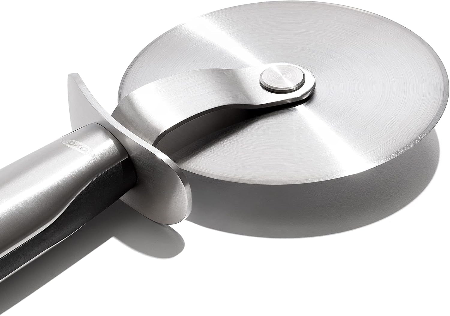 oxo-steel-4-pizza-wheel-large-10cm-diameter-stainless-steel-wheel-that-can-cut-thin-or-thick-pasta